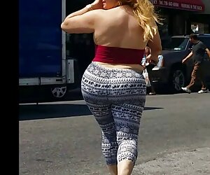 Một bà nội trợ thổi kèn phim sex chó ở với người