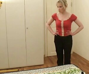 Tóc vàng với một người phim sex thu dit nguoi lớn họng.
