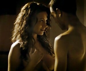 Gặp một cô gái và sau đó xoay phim sex với thú