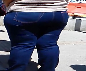 Tất cả ba người đàn ông thỏa mãn ham muốn sex người và thú của mình